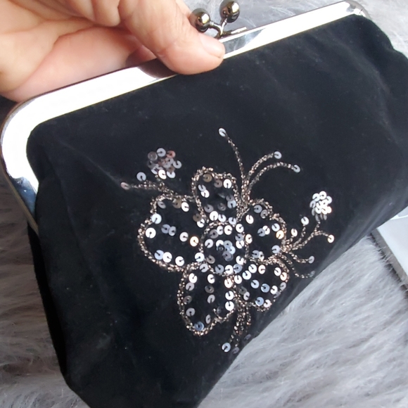 Express envelope clutch - Picture 4 of 7